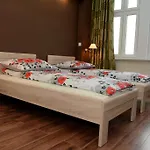 Goscinne Nap *